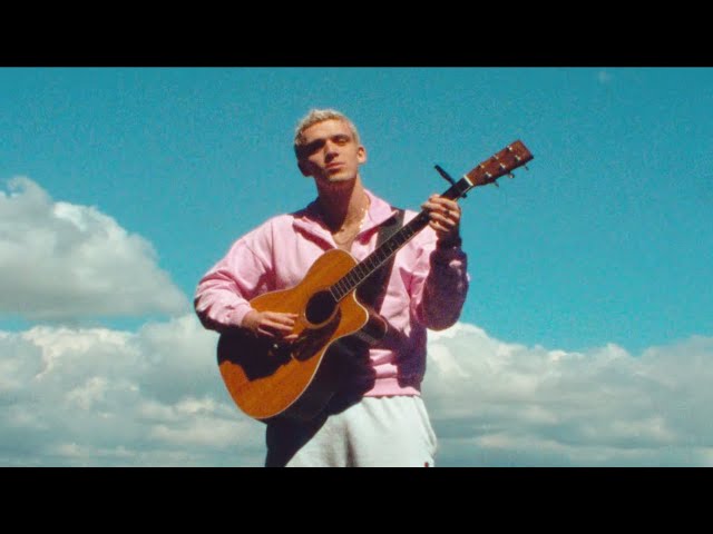 Lauv - Modern Loneliness (acoustic) [Official Video] class=