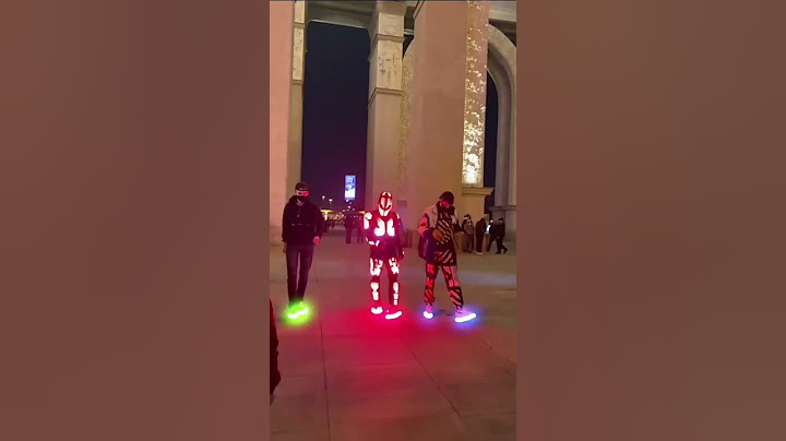 Dança Que Brilha No Escuro Noturnos 😎😎😜😜😜