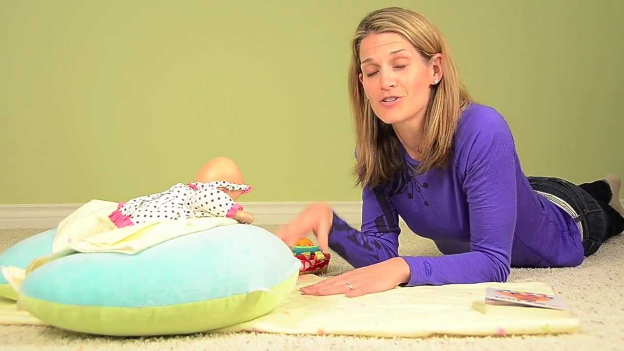 4 week old tummy time