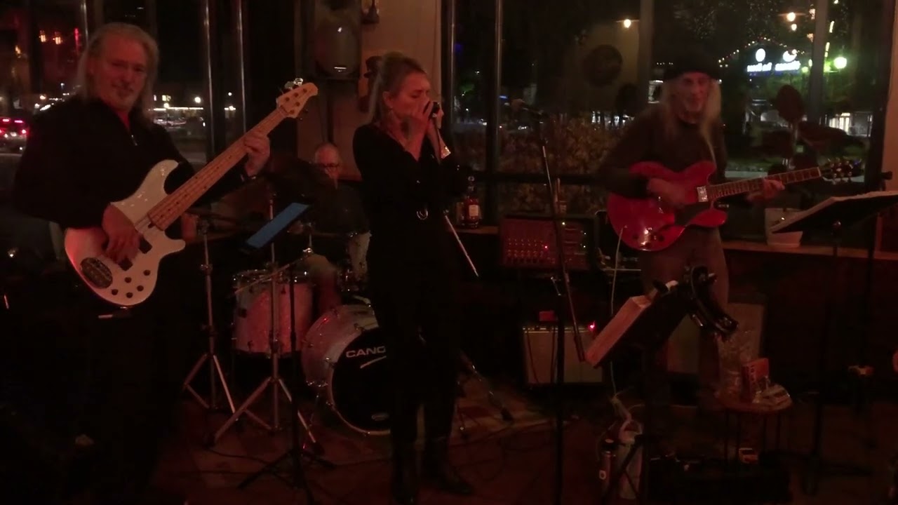 Carolyn Dolan and Blues Groove