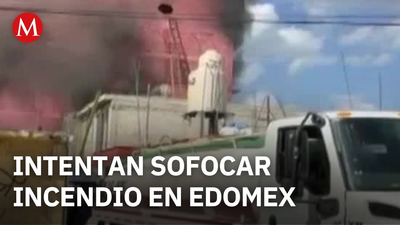 Continúan los trabajos para sofocar el incendio de la fábrica de colchones en el Estado de México