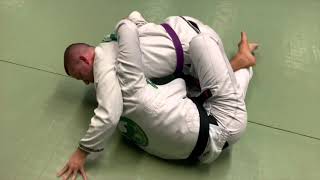 Getting pinned down in half guard? Try this one! BJJ - Half Guard under hook recovery - 1/2