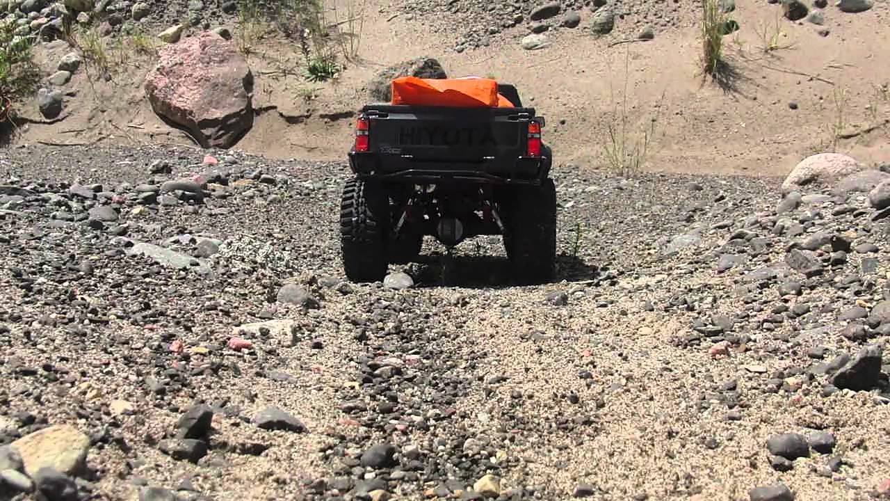 RC4WD TF2 HIYOTA Struggling on a Hot Day in the Sand