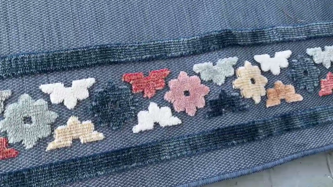 Outdoor Patio Rug Review – Beverly Bordered Area Rug