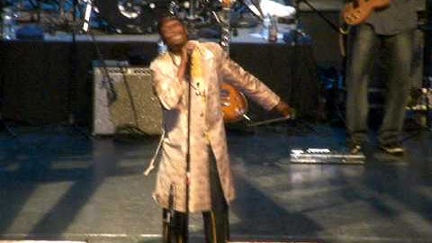 Jimmy Cliff - Many Rivers To Cross (4-2-11)