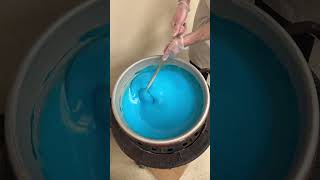 ASMR turning blue juice into candy