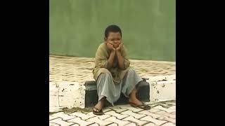 Meme - Pensando Quais Boletos Eu Pago Esse Mês Meme Do Garotinho Pensativo.