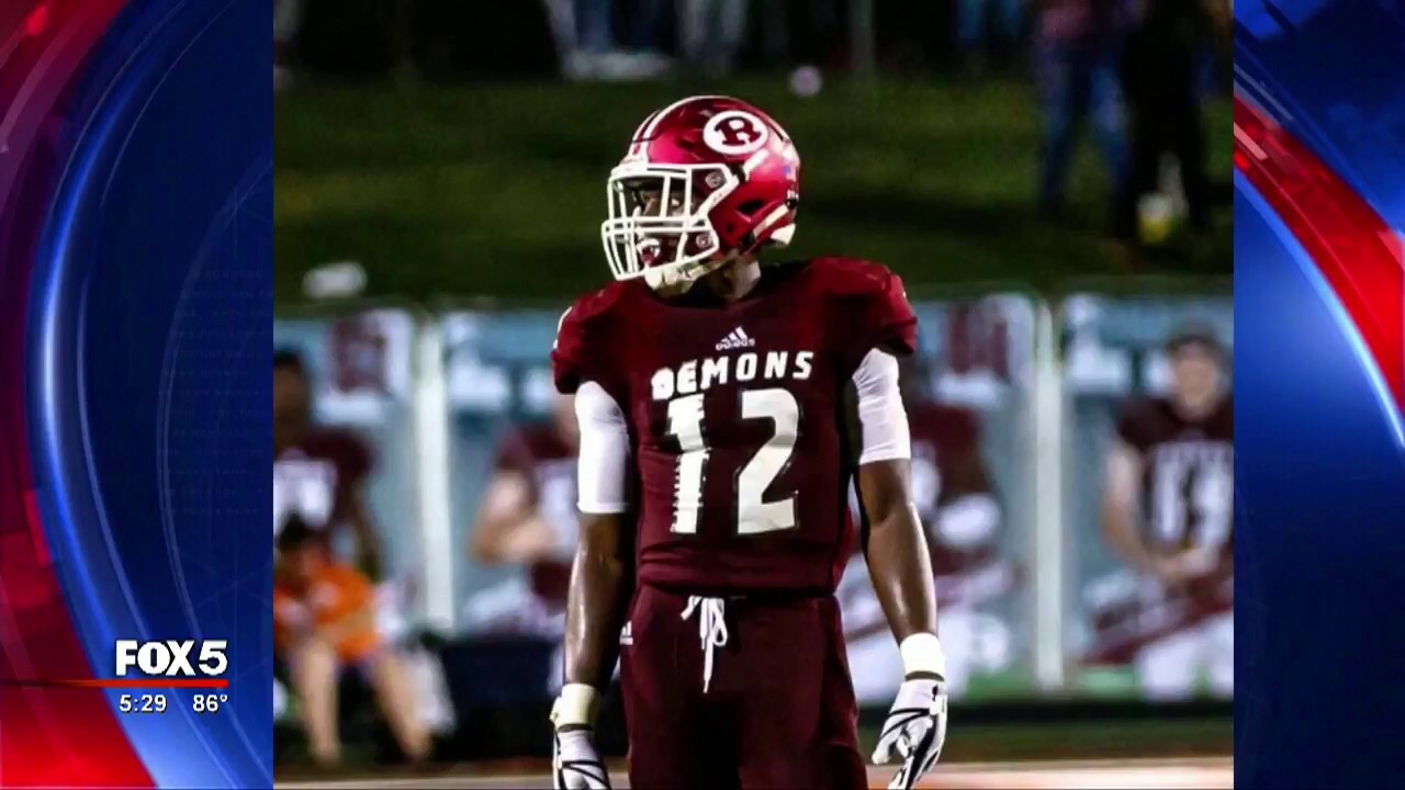 Football player with epilepsy fights for college career YouTube