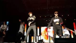 [FANCAM] Lee Kwangsoo Kim Jongkook - BTS Fire @170210 RM live in Taipei