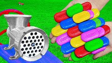 EXPERIMENT COLORFUL COOKIE VS MEAT GRINDER