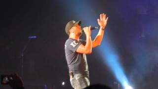 Luke Bryan & Karen Fairchild - Home Alone Tonight - Charleston, WV (4/7/16)