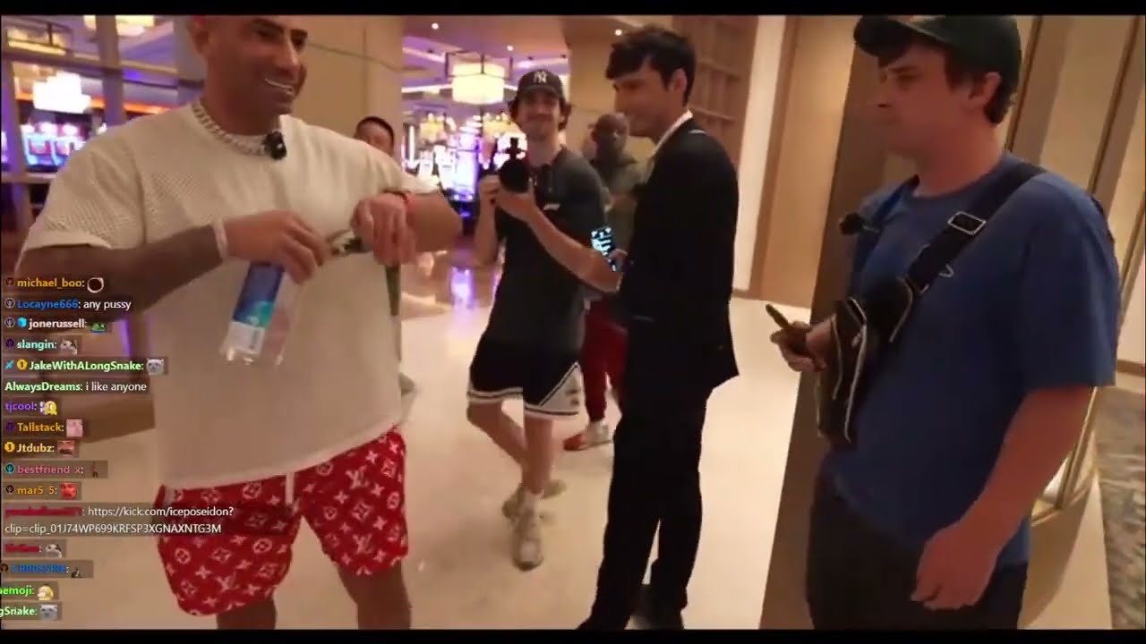 Ice Poseidon: "GAMBLING AT RED ROCK LIVE TABLE WITH FOUSEY + EVERYONE" (Kick.com)