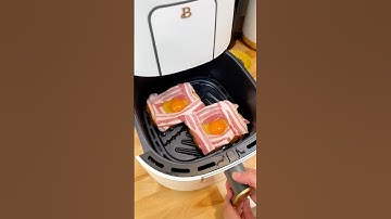 Delicious bacon egg toast in the air fryer #breakfast #eggs #bacon #airfryer #morningtime