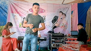 Chàng Trai Người Hre Hát Trong Đám Cưới Hre Cực Hay | Đám Cưới Miền Núi