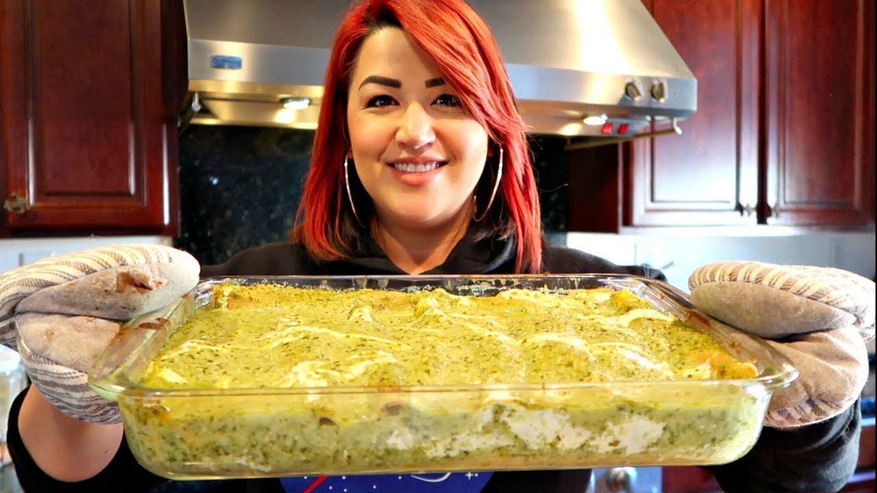 How to make THE BEST Baked Green Chili Chicken and Cheese Enchiladas ...