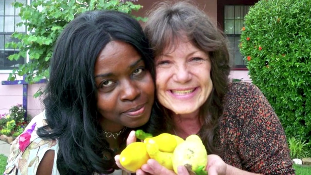 opening-doors-for-women-in-need-2016-youtube