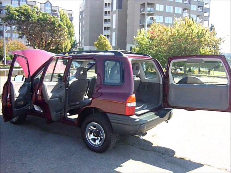 2002 Chevrolet Tracker 4wd - 4cyl - 5 Speed Trans