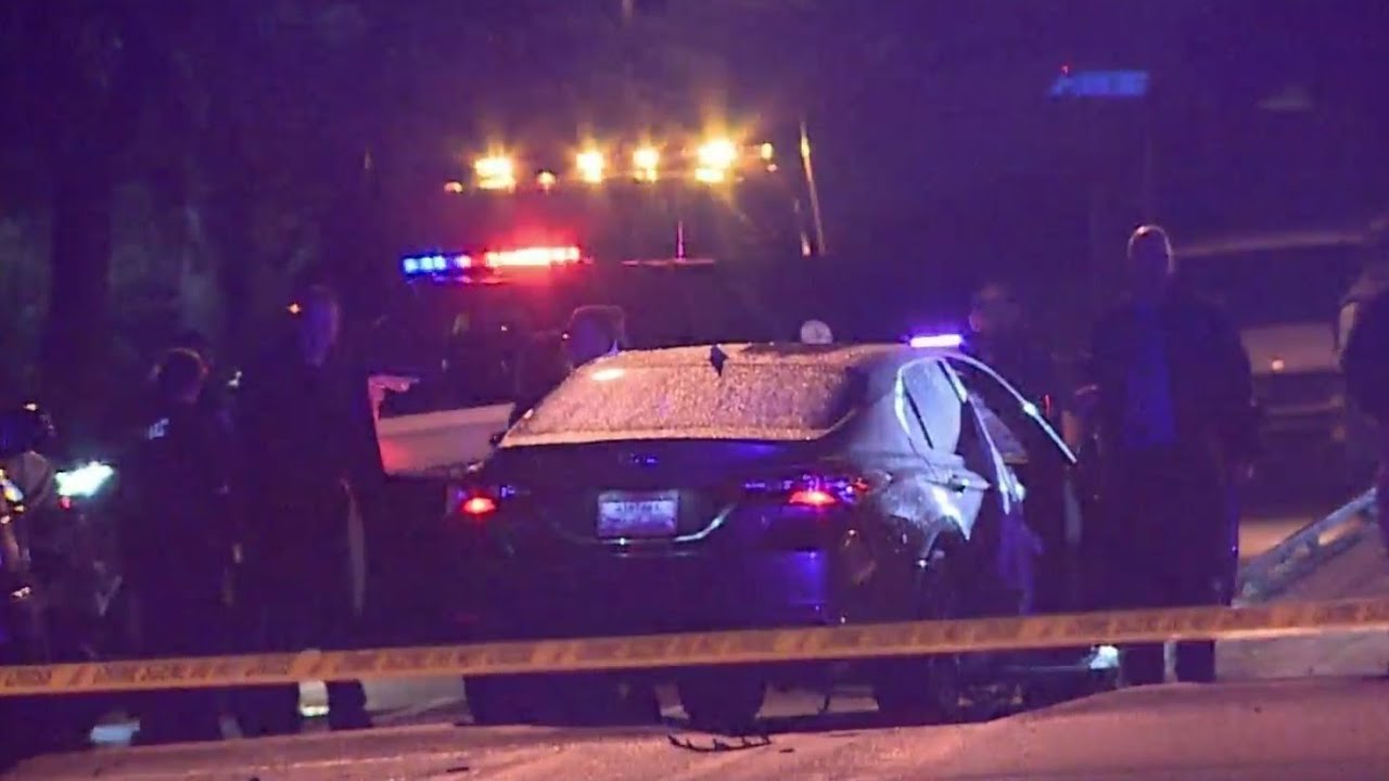 1 killed in Aurora double shooting - YouTube