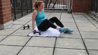 Dumbbell flutter kicks