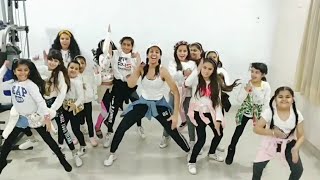 'OOMPH' DANCE CENTRE TURNS 3 | DANCE COVER |MANNAT KHANNA