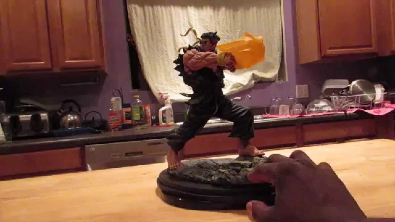 Ryu: 1/6th Scale Prototype Z Studios Statue Review - YouTube