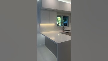 Lắp đèn LED thanh nhôm profile cho tủ bếp - bí quyết cho không gian bếp lung linh!