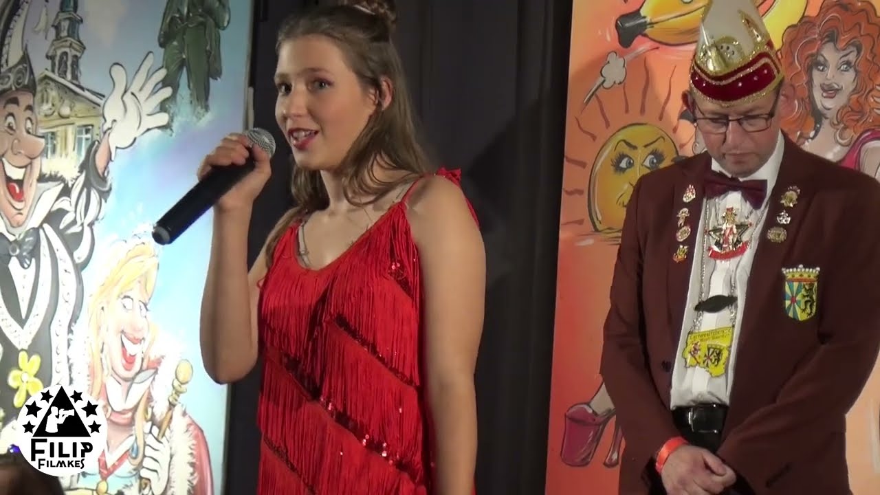 intreden van kandidaat nr 1  Kyara voor juniorprinses