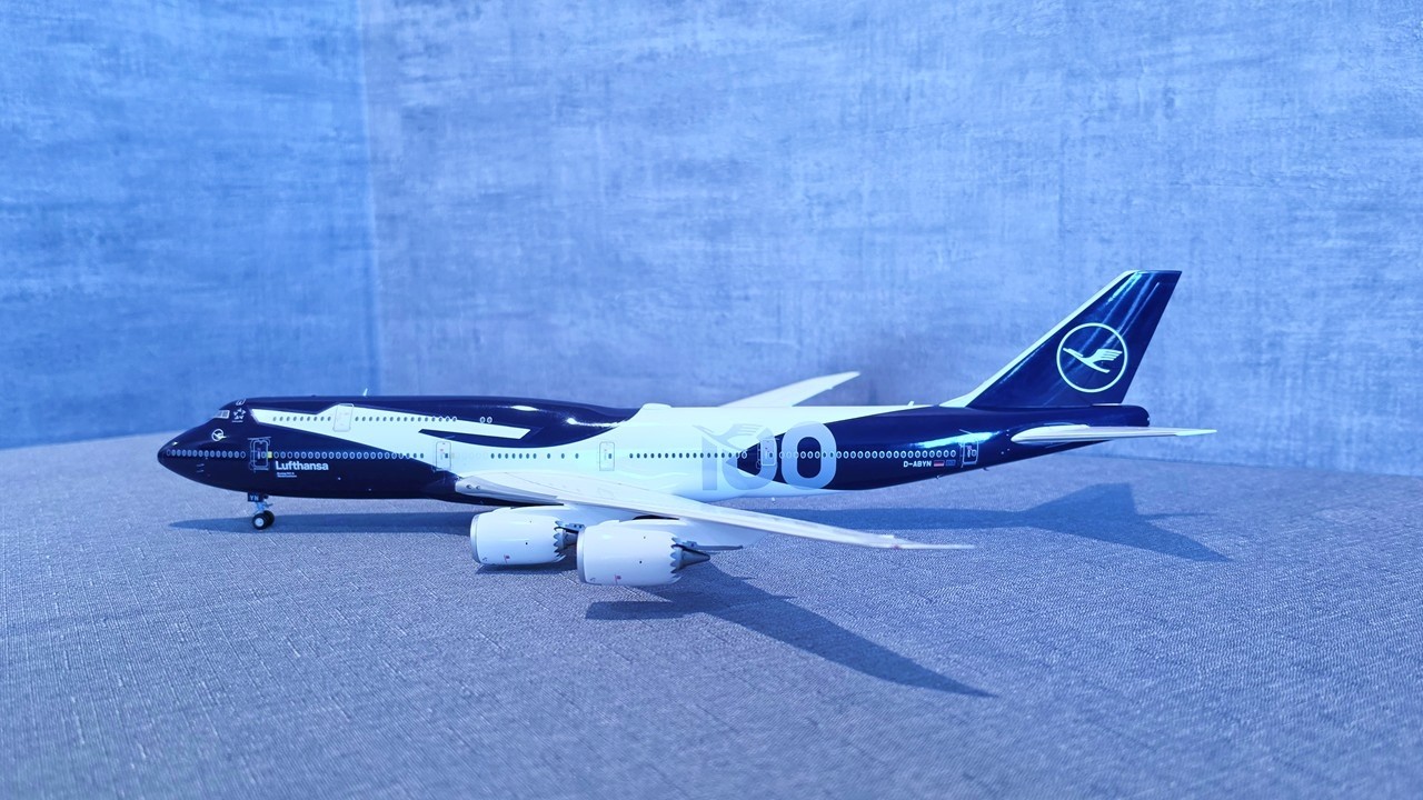 Gemini Jets 1/200 Scale Lufthansa Boeing 747-8i (REG:D-ABYN)(100