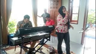 Di tinggal kekasih_cover_selvi selvina.