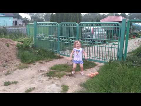Смотреть клип ВЛОГ Вика танцует Танец Диско Прикол Лето онлайн бесплатно в качестве Смотреть клип ВЛОГ Вика танцует Танец Диско Прикол Лето онлайн бесплатно в качестве