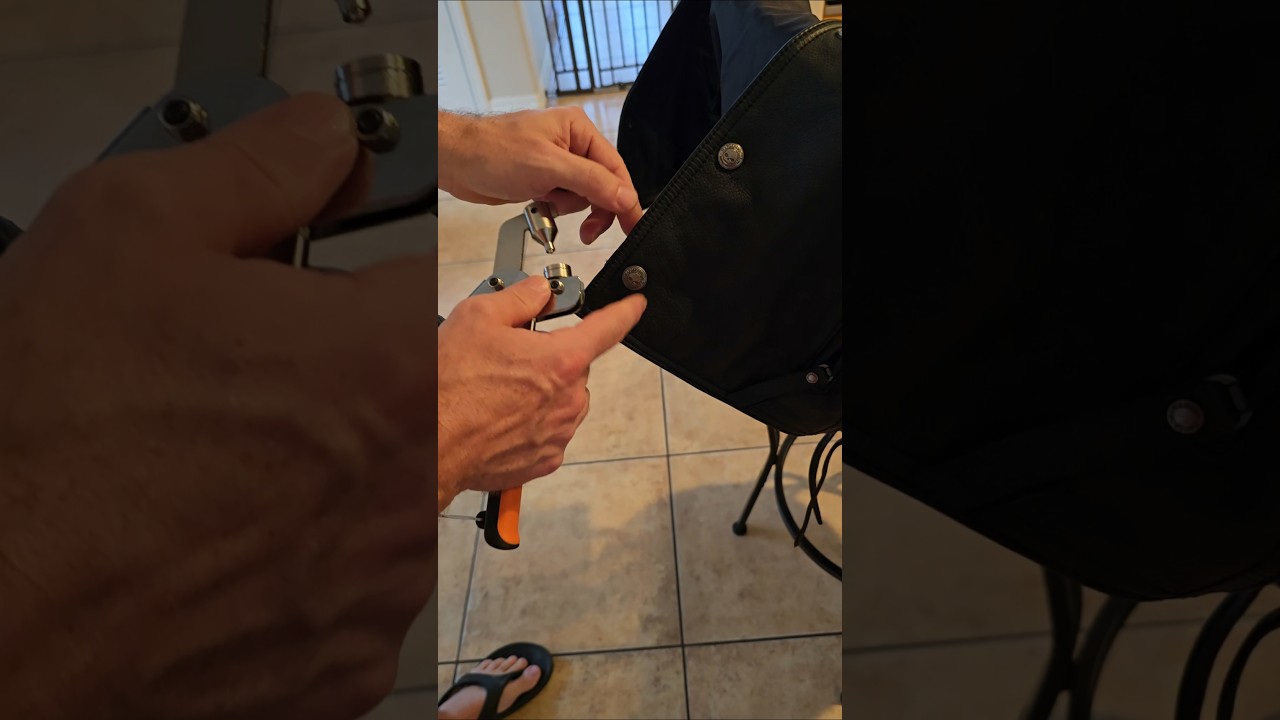 Замена кнопки на кожаном жилете Harley-Davidson