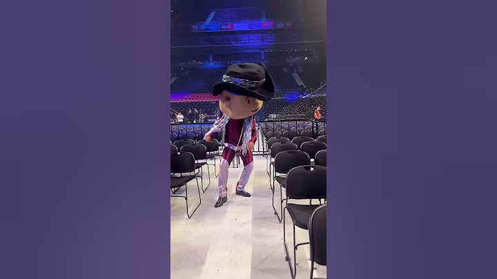 ¡Lupito ya dejó todo preparado para esta noche! 🤠 #concierto #BroncoEsBronco