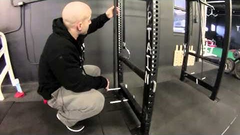 How to set up bands for Dynamic Speed and Bodybuilding Barbell Squats