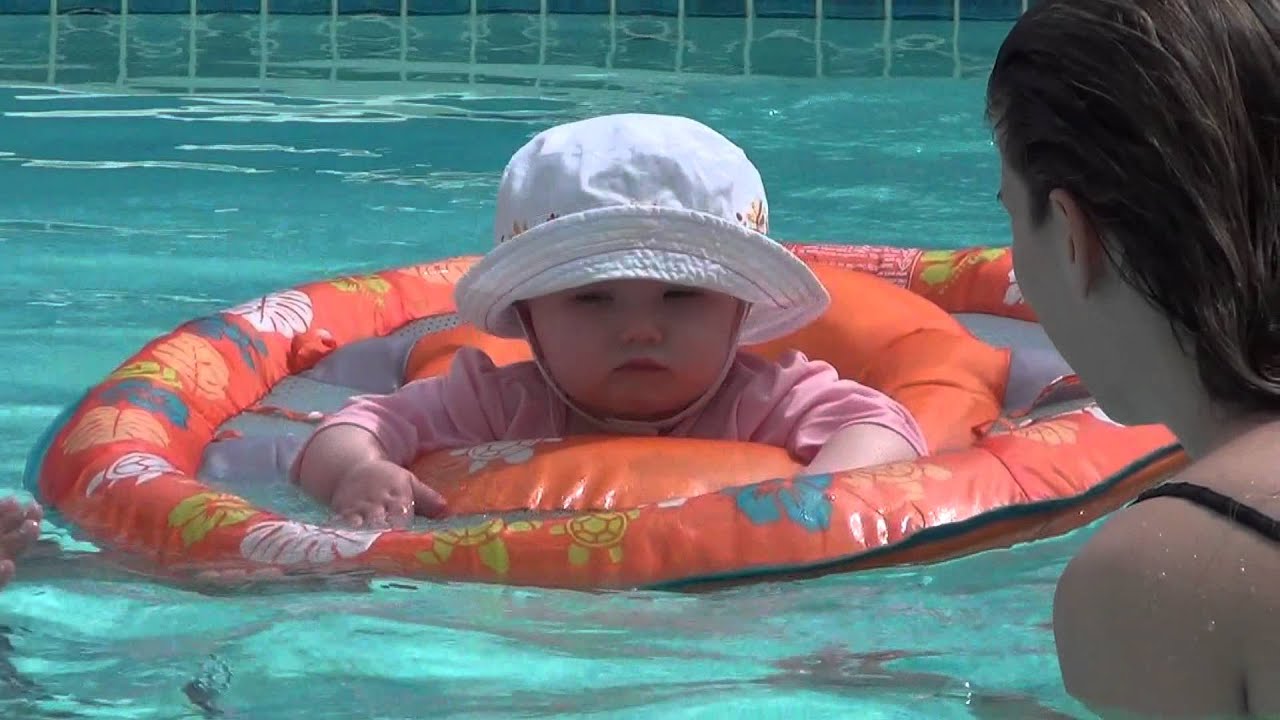 Annabelle - First time in pool - YouTube