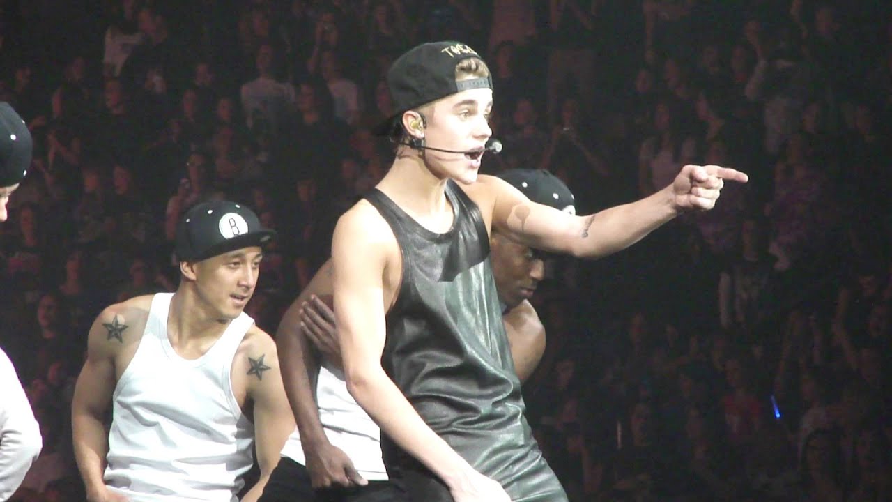 Justin Bieber - Pittsburgh Believe Tour 2012 - Boyfriend/Baby