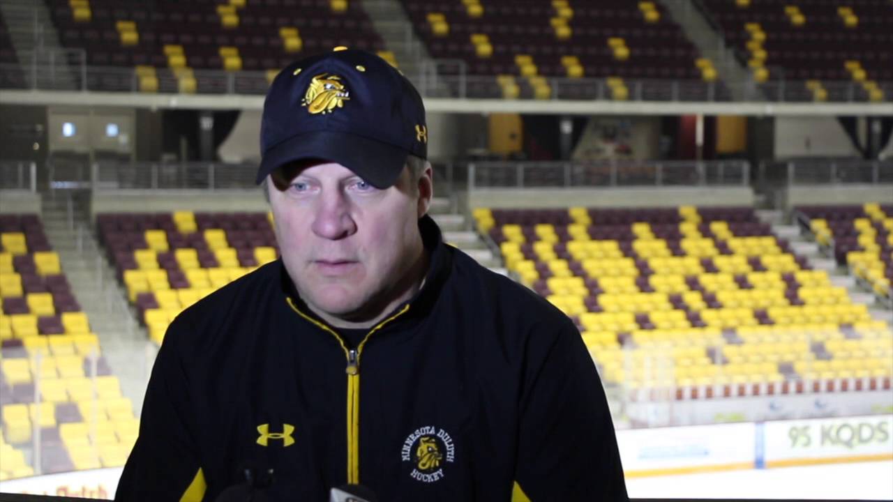 2015-16 UMD Men's Hockey: Scott Sandelin Press Conference (2/24/16)