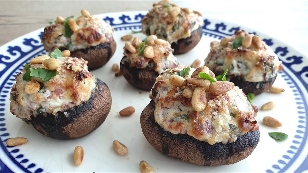 Champiñones Portobello al Horno Rellenos de Queso, Jamón, Albahaca y