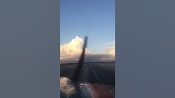 Piper Arrow III Landing at KSYR