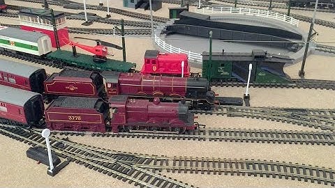 Triang Hornby The Princess Royal, Deeley 3F and Yard Switcher