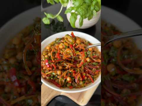 Nohut salatası#nohut #pratiktatlitarifleri #kolaytarifler #salatatarifi #salatatarifleri #food #