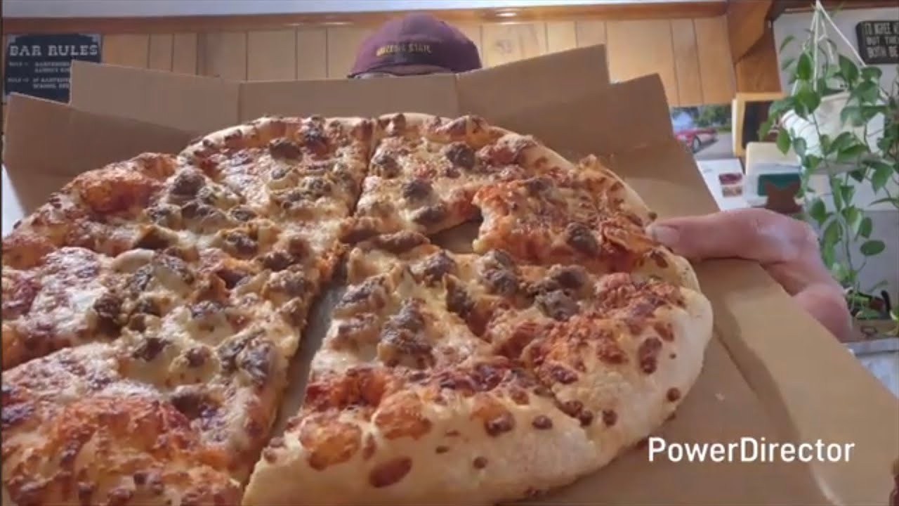 Pizza Hut Pizza Review...