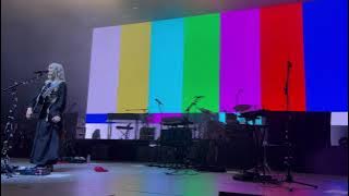 Phoebe Bridgers - That Funny Feeling (Live @ Greek Theatre)