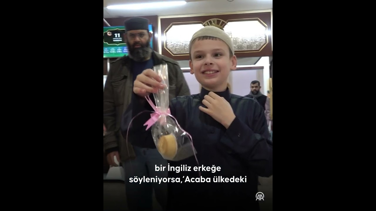 Camilerde kek dağıtan otizmli İngiliz çocuk Joshua’nın kek yolculuğunda hedef Türk camileri