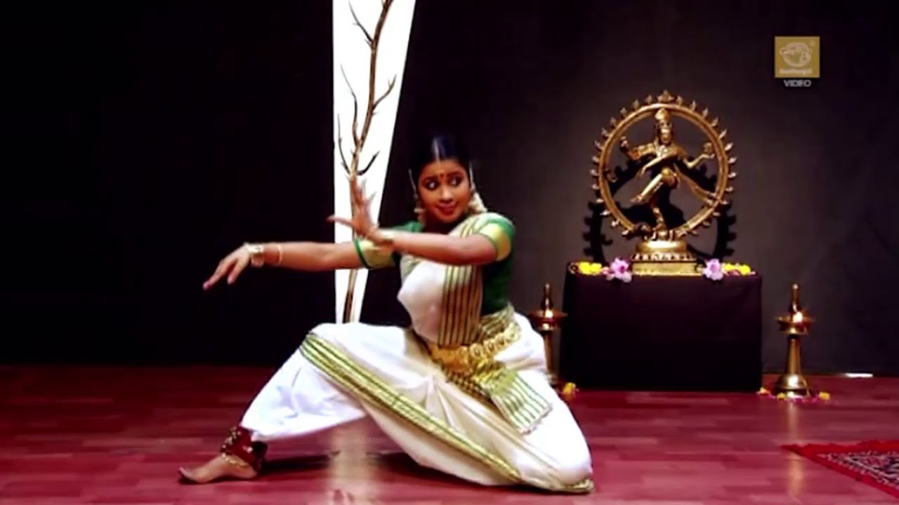 Mohiniyattam (Basic Dance Steps) - Adavus (Chuvadu Sadhakam ...