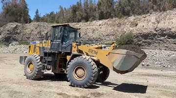 SEM656D 5 tons Wheel Loader Working in Quarry Site Bucket With Secondary Cutting Edge #wheelloader