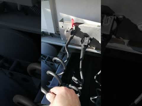 السائق المجهول كيف يتم ربط القاطرة بالمقطورة