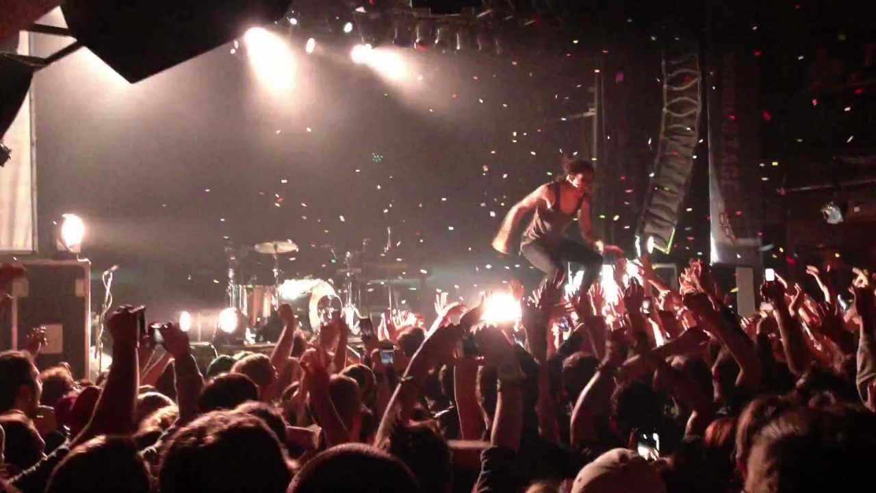 matt and kim - kim dancing on crowd (house of blues cleveland matt and kim - kim dancing on crowd (house of blues cleveland