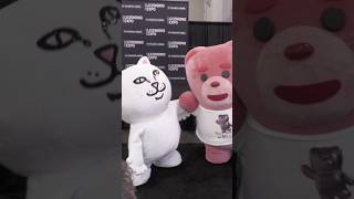 Cat vs Bear!!! 🙀v🐻 #funny #catfight #inflatable #fighting #bear #cuteanimals #meow