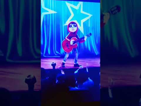 фильм называется "Тайна Коко',