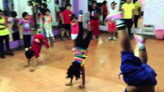 HAND STAND BY TINY TOTS